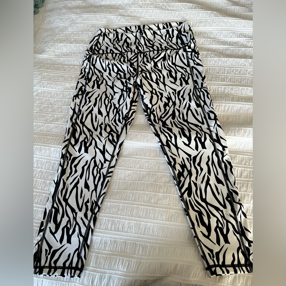 Zyia Leggings